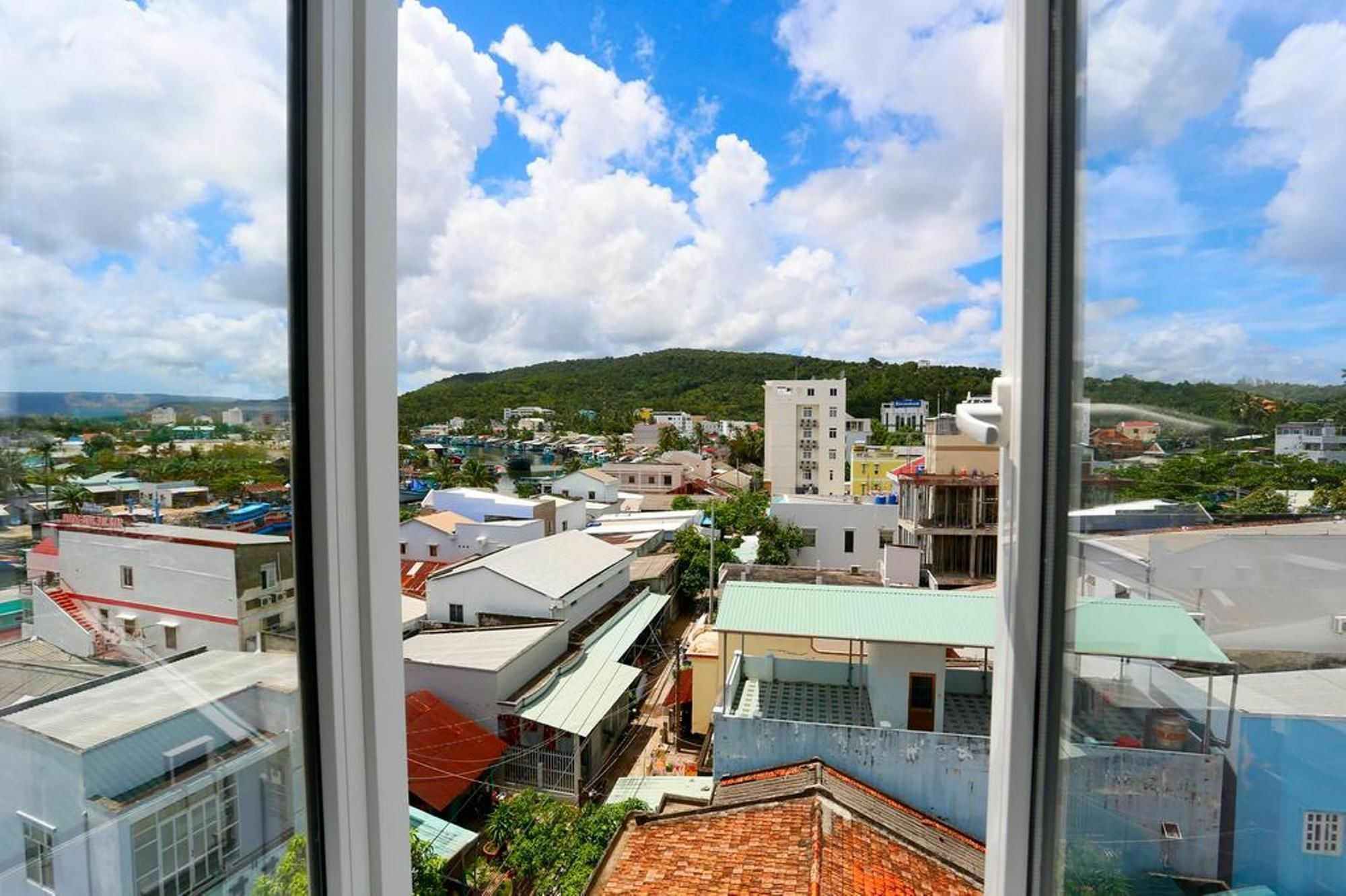Khach San Ngoc Son Phu Quoc Hotel Eksteriør billede